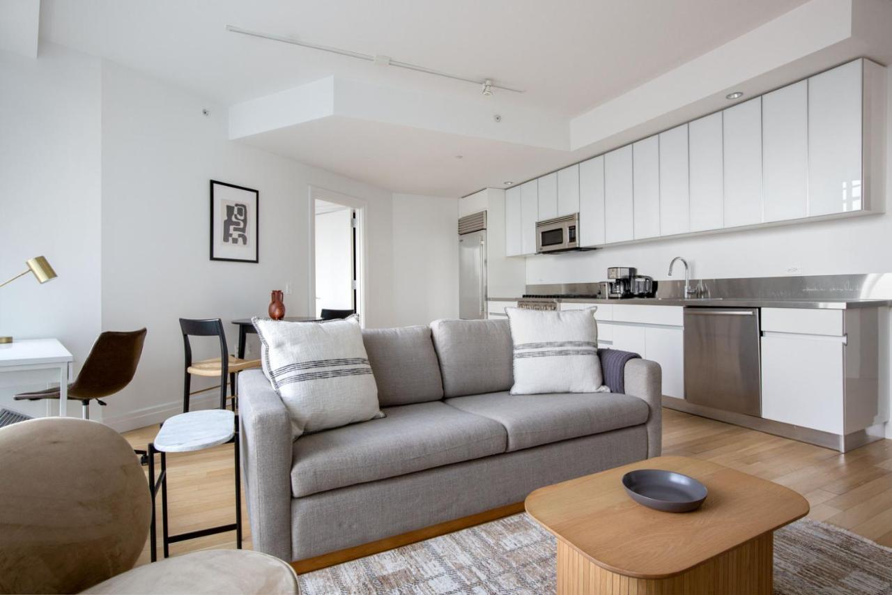 Apartment Midtown West 2br W Gym Wd Nr Park Nyc-1313 *
