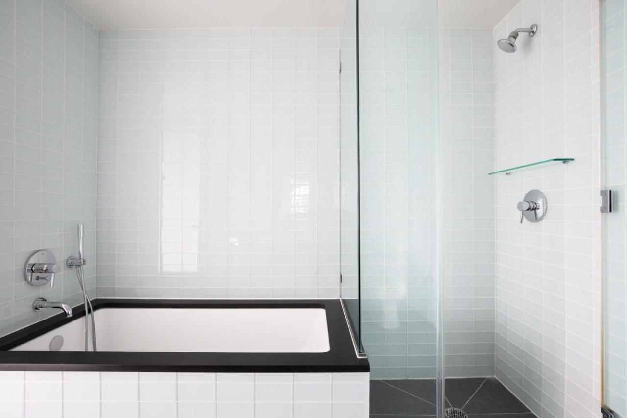 Apartment Midtown West 2br W Gym Wd Nr Park Nyc-1313 New York